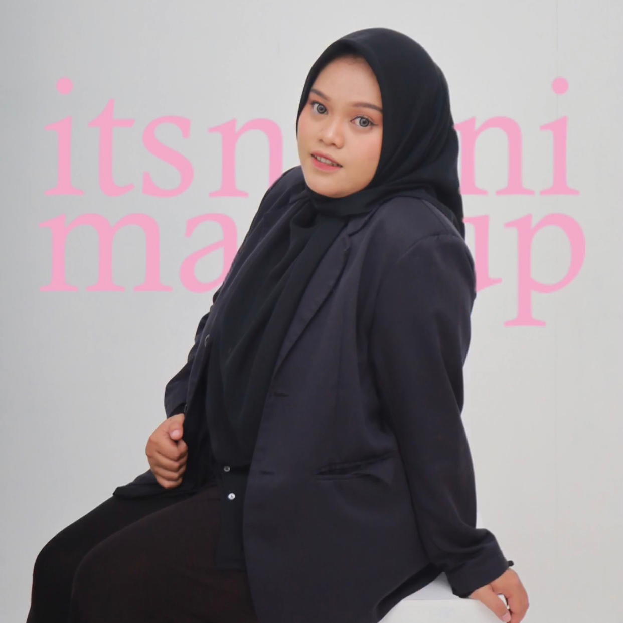 About Itsnaeni Makeup